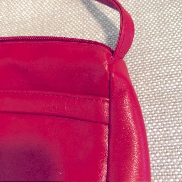 Vintage Leather Shoulder Bag - Picture 16 of 16